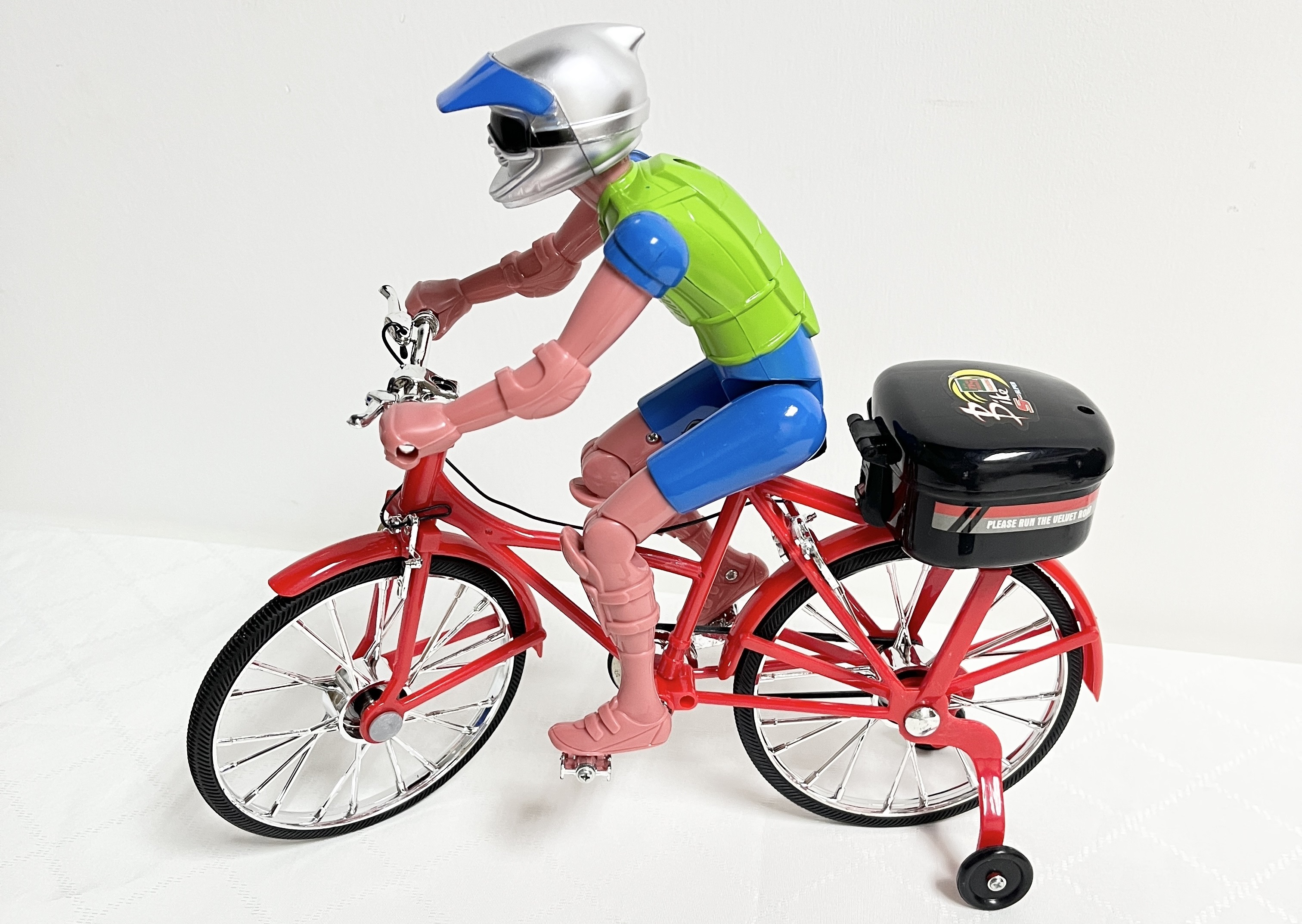 Amazon | CHuxin 電子おもちゃカー 子ども用電動ロボット競技